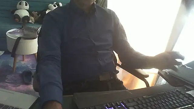 Snapshot of shyfrenchcock1 chatting on 06-29-26, 08:32 shyfrenchcock1 online show from 06-29-26, 08:32