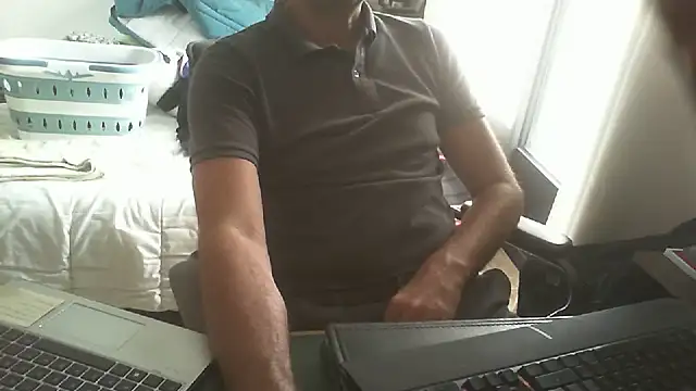 Snapshot of shyfrenchcock1 chatting on 07-15-26, 09:27 shyfrenchcock1 online show from 07-15-26, 09:27