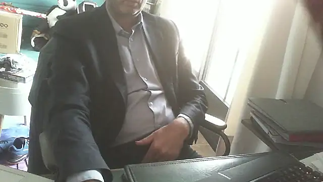 shyfrenchcock1 online show from 12-05-25, 03:32