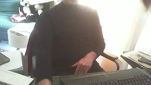 shyfrenchcock1 online show from 03-10-26, 02:32