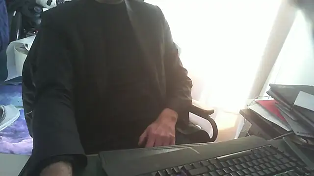 shyfrenchcock1 online show from 03-30-26, 08:27