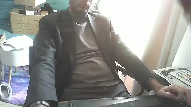 shyfrenchcock1 online show from 02-12-26, 02:39