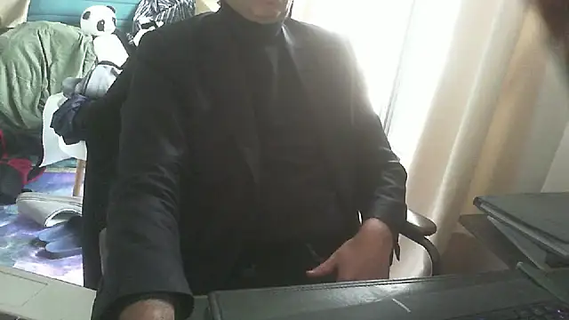 shyfrenchcock1 online show from 04-13-26, 07:56