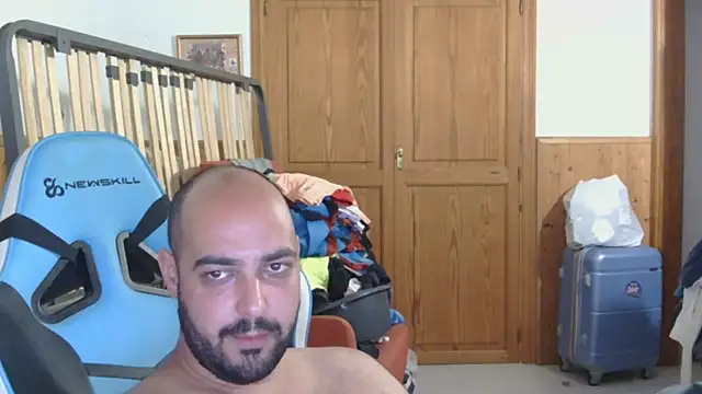 chicomallorca96 online show from 06-07-26, 04:34
