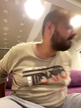 chicomallorca96 online show from 10-20-25, 03:34