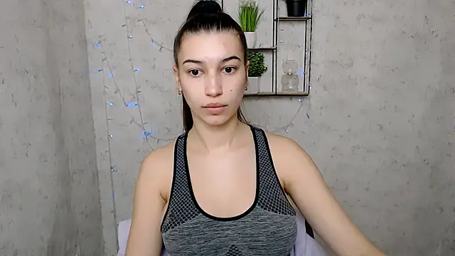 Snapshot of KarolinaRosse_ chatting on 03-18-25, 06:50 KarolinaRosse online show from 03-18-25, 06:50