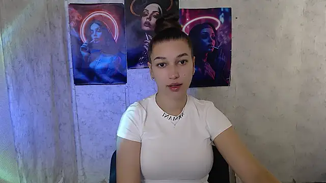 Snapshot of KarolinaRosse_ chatting on 10-17-25, 05:22 KarolinaRosse online show from 10-17-25, 05:22