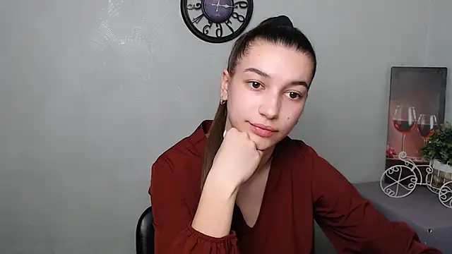 Snapshot of KarolinaRosse_ chatting on 03-03-25, 09:55 KarolinaRosse online show from 03-03-25, 09:55