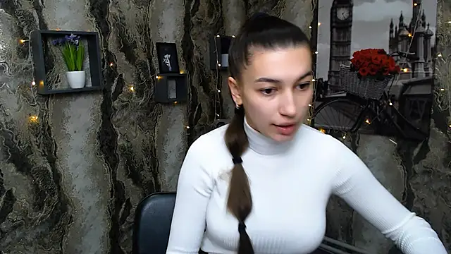 Snapshot of KarolinaRosse_ chatting on 02-21-25, 06:51 KarolinaRosse online show from 02-21-25, 06:51