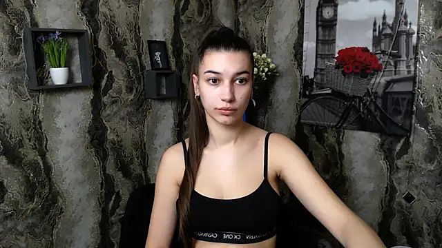 Snapshot of KarolinaRosse_ chatting on 03-09-25, 07:12 KarolinaRosse online show from 03-09-25, 07:12