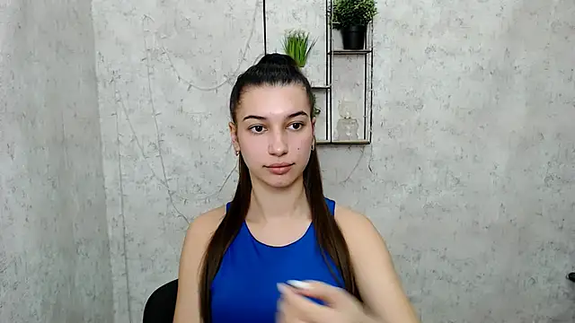 Snapshot of KarolinaRosse_ chatting on 03-16-25, 10:33 KarolinaRosse online show from 03-16-25, 10:33