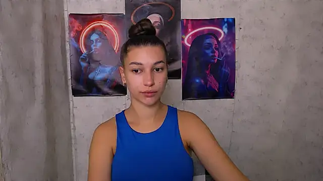 Snapshot of KarolinaRosse_ chatting on 09-21-25, 05:34 KarolinaRosse online show from 09-21-25, 05:34