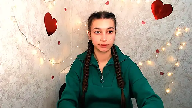 Snapshot of KarolinaRosse_ chatting on 02-24-25, 07:11 KarolinaRosse online show from 02-24-25, 07:11