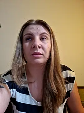 andradahot15 online show from 11-18-25, 07:11