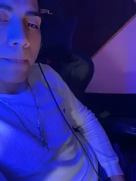 SkinnyHot444 online show from 12-08-24, 02:30