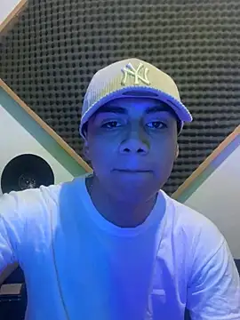 SkinnyHot444 online show from 02-08-25, 12:28