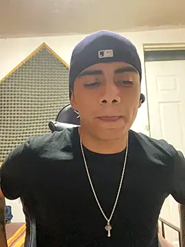 SkinnyHot444 online show from 10-22-25, 08:25