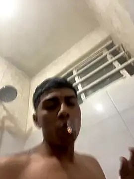 SkinnyHot444 online show from 11-04-25, 05:55