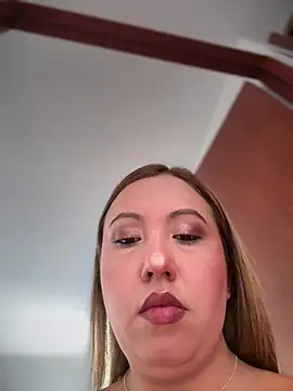 VIOLETA-25  online show from 04-08-26, 03:02