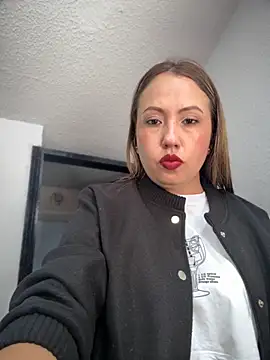 VIOLETA-25  online show from 10-30-25, 02:58