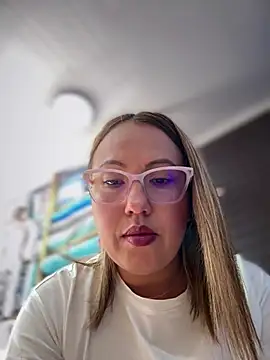 VIOLETA-25  online show from 04-15-26, 09:04