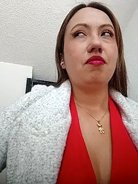 Snapshot of VIOLETA-25_ chatting on 09-10-25, 03:33 VIOLETA-25 online show from 09-10-25, 03:33
