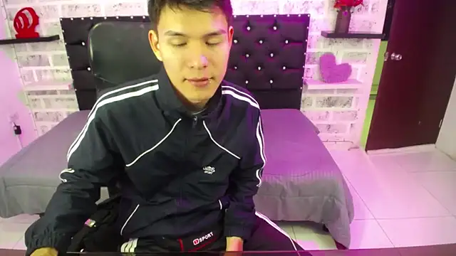 Zafiro Chizuy online show from 12-11-24, 03:13