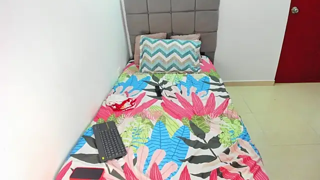 Miranda-brow online show from 10-24-25, 02:43