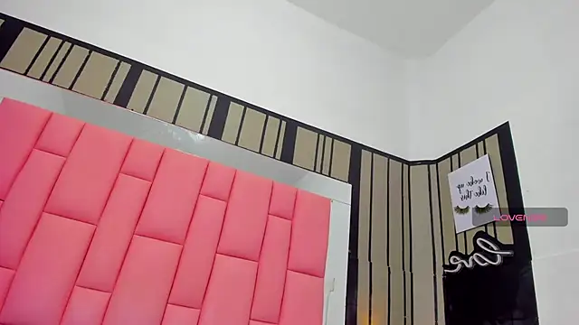 Ashleimoss online show from 02-15-25, 11:28