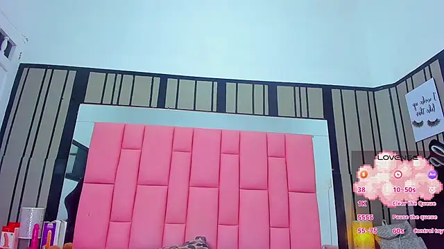 Ashleimoss online show from 02-27-25, 11:39