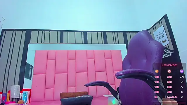 Ashleimoss online show from 03-08-25, 02:30