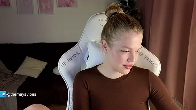 Maya Rave online show from 01-18-26, 03:54