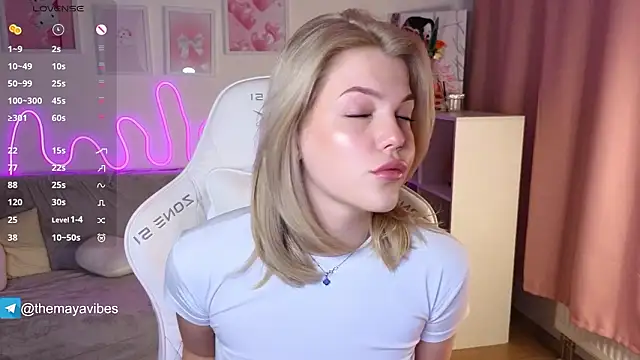 Maya Rave online show from 02-02-26, 03:38