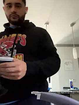 LATINMOBB online show from 01-14-26, 07:28