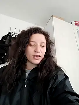 Snapshot of hanamy_joha chatting on 11-06-25, 03:27 hanamy joha online show from 11-06-25, 03:27