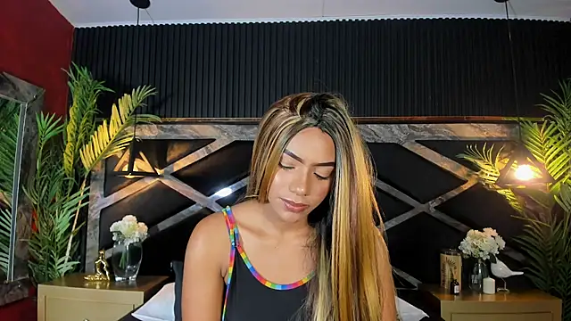 ChloeTayylor  online show from 03-12-25, 12:09