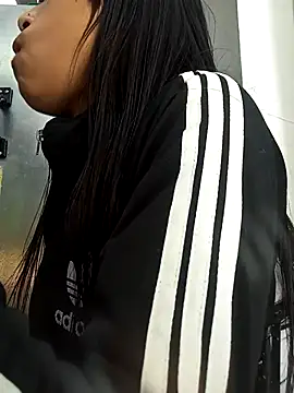 bonnie 18x online show from 11-07-25, 11:52