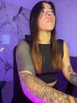 luccianagreyy online show from 04-02-26, 12:23