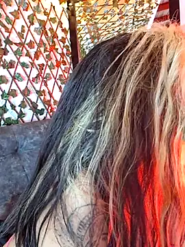 Snapshot of ethanandbrianna chatting on 02-20-25, 03:56 ethanandbrianna online show from 02-20-25, 03:56