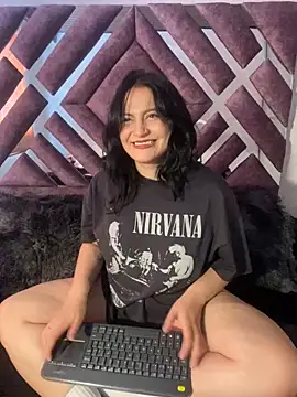 Snapshot of PoliBenett_ chatting on 03-20-25, 03:25 PoliBenett online show from 03-20-25, 03:25