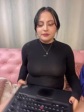 Snapshot of PoliBenett_ chatting on 03-03-25, 11:14 PoliBenett online show from 03-03-25, 11:14