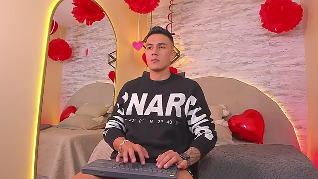 Aron Bolt online show from 02-16-26, 12:15