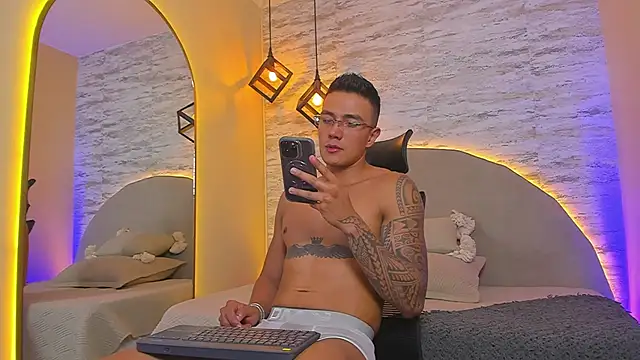 Aron Bolt online show from 02-05-26, 12:45