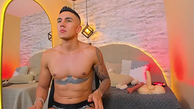 Aron Bolt online show from 03-17-26, 03:42