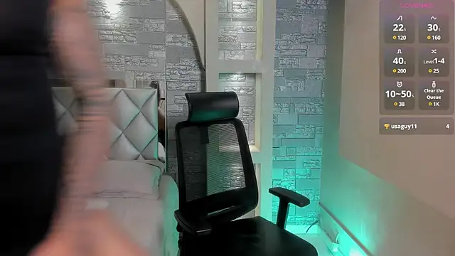 Aron Bolt online show from 03-08-25, 03:17