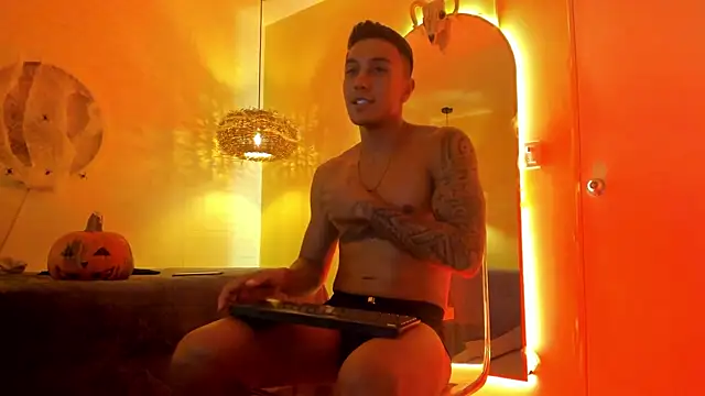 Aron Bolt online show from 11-01-25, 02:07