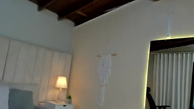 Aron Bolt online show from 03-11-25, 03:36