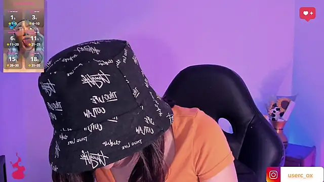 Snapshot of haanna_thompsoon chatting on 02-25-25, 10:31 haanna thompsoon online show from 02-25-25, 10:31