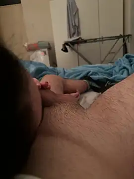 Snapshot of jessieandjames29 chatting on 01-25-25, 01:10 jessieandjames29 online show from 01-25-25, 01:10