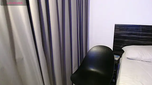 Snapshot of FaustoCock chatting on 03-18-25, 12:39 FaustoCock online show from 03-18-25, 12:39